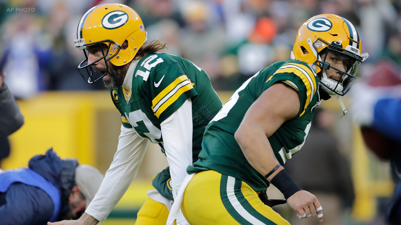 Toe injury can't stop Rodgers as Packers defeat Rams 36-28
