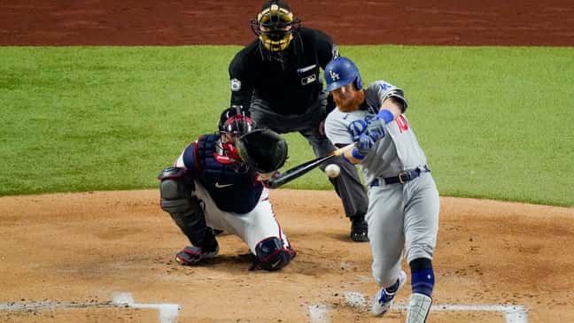 Justin Turner returning to World Series champion Dodgers