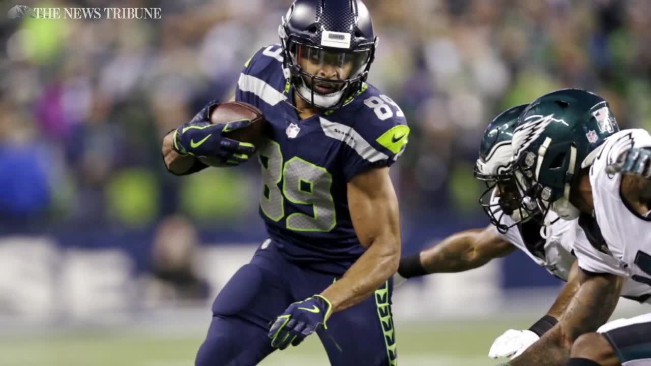 Marshawn wearing Kam Chancellor's jersey at practice : r/Seahawks