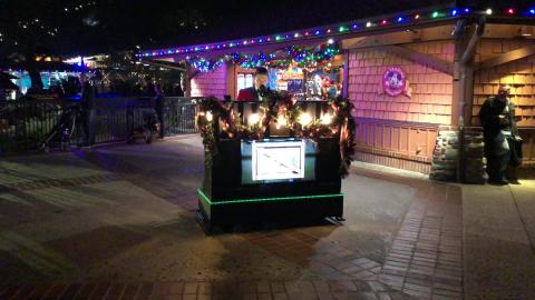 The Strolling Piano - Song 2