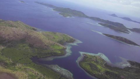 Flying from Coron To Manila - Philippines Vlog (Episode 1...