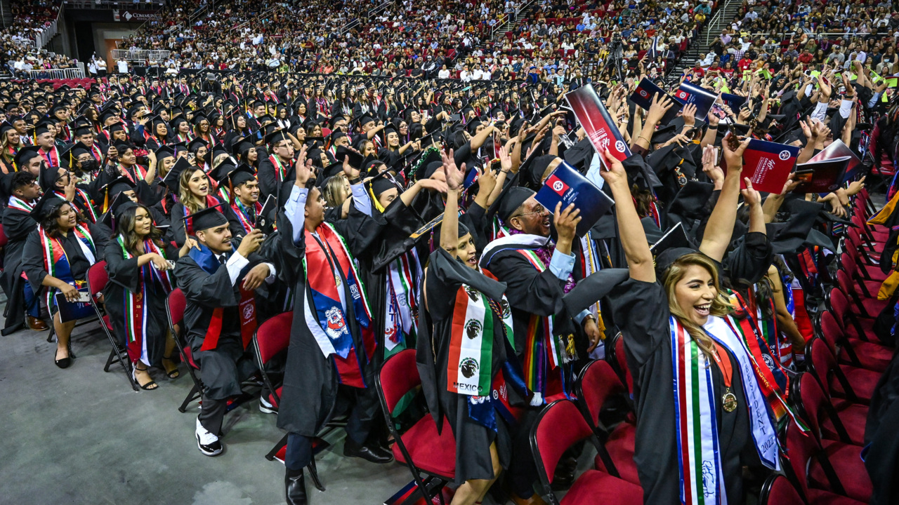 Fresno State Chicano/Latino Commencement Ceremony The Fresno Bee