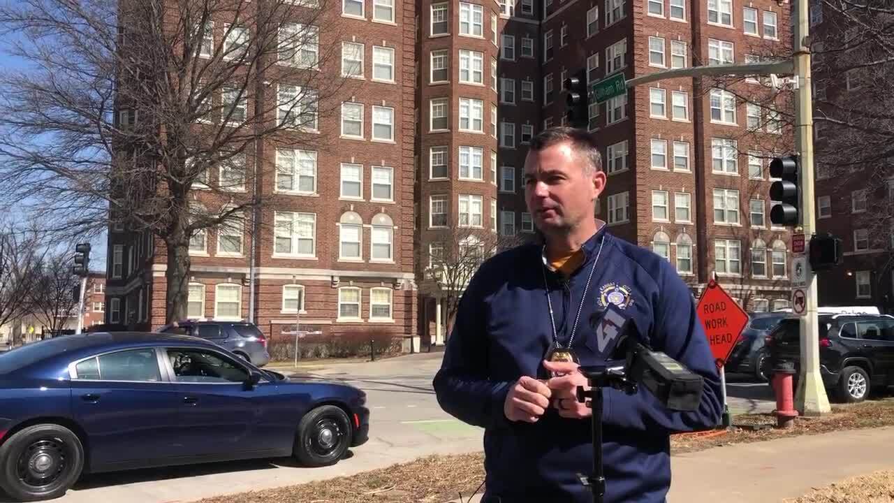 Police investigate fatal shooting at Kansas City apartment late Sunday ...