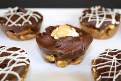 Chex Mix Surprise | Easy Dessert Recipes (1)