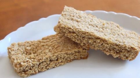 6 ingredient Starbucks Oat Bars | SweetTreats