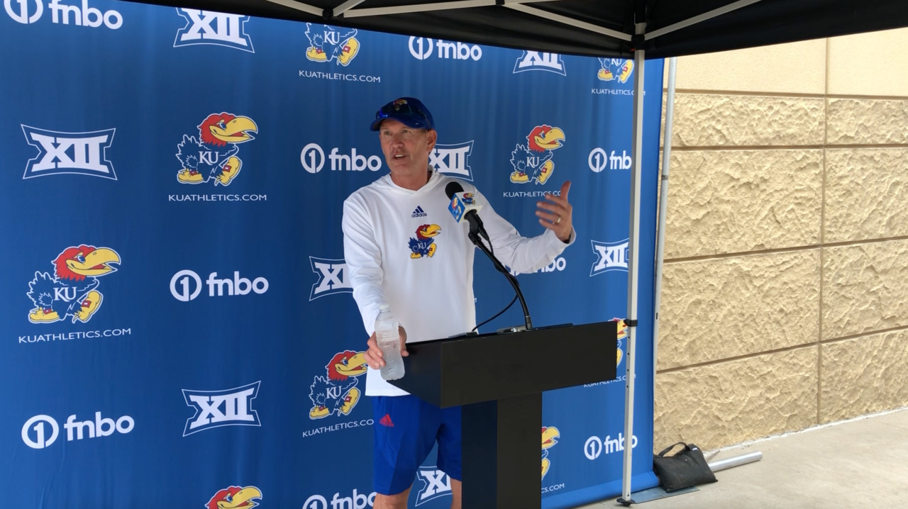 Jayhawks to wear new 'limestone' uniforms for homecoming - KU Sports