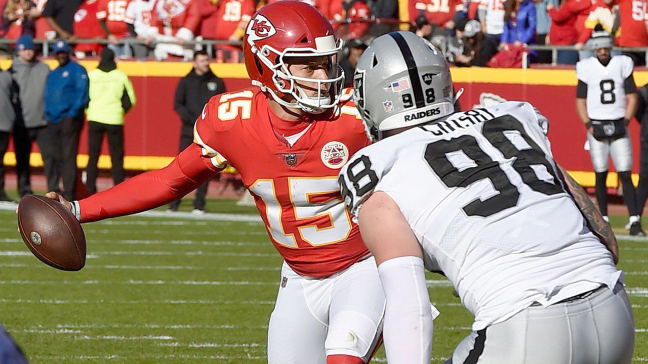 Patrick Mahomes, KC Chiefs players react to Raiders on logo