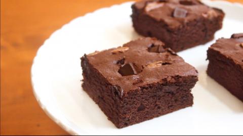 Chunky Dark Chocolate Brownies