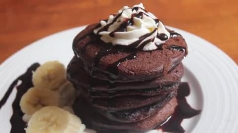 2 ingredient Chocolate Pancakes