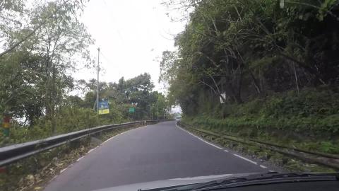 Traveling Along The Toy Train Track | Darjeeling Himalaya...