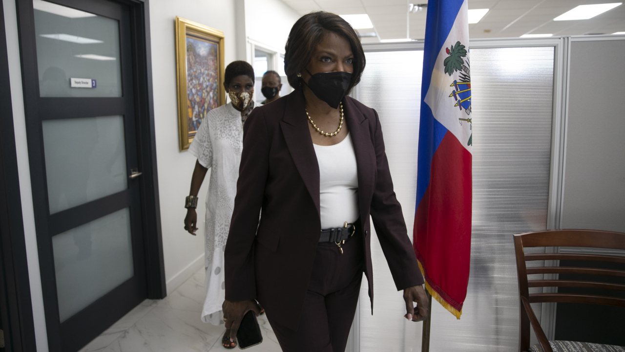 Demings heavily outspending Rubio on TV, ad trackers say | Miami Herald