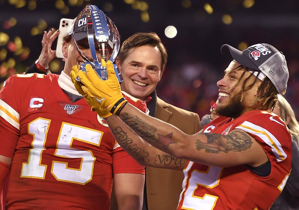 KC Chiefs Name Tyrann Mathieu Derrick Thomas MVP Award Winner - Sports  Illustrated Kansas City Chiefs News, Analysis and More