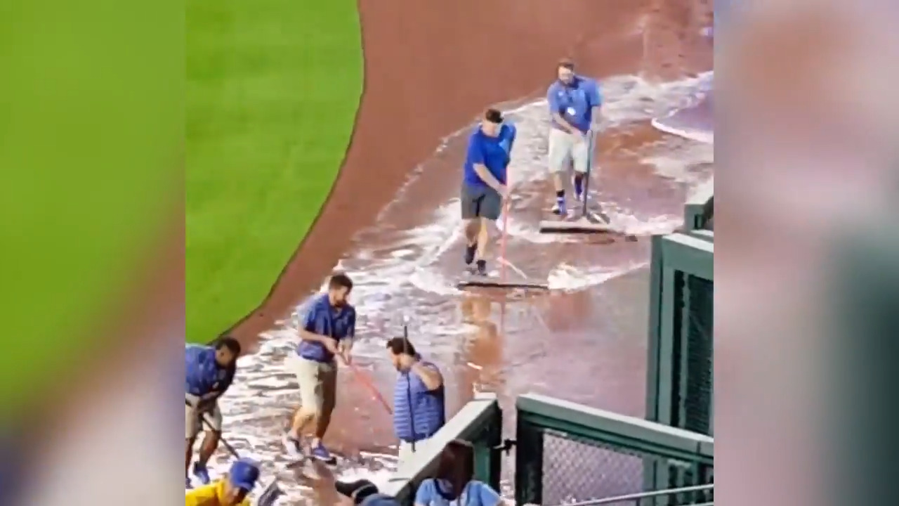 Kauffman Stadium fountain leak delays Cleveland Indians vs. Kansas City  Royals: see social media reaction 