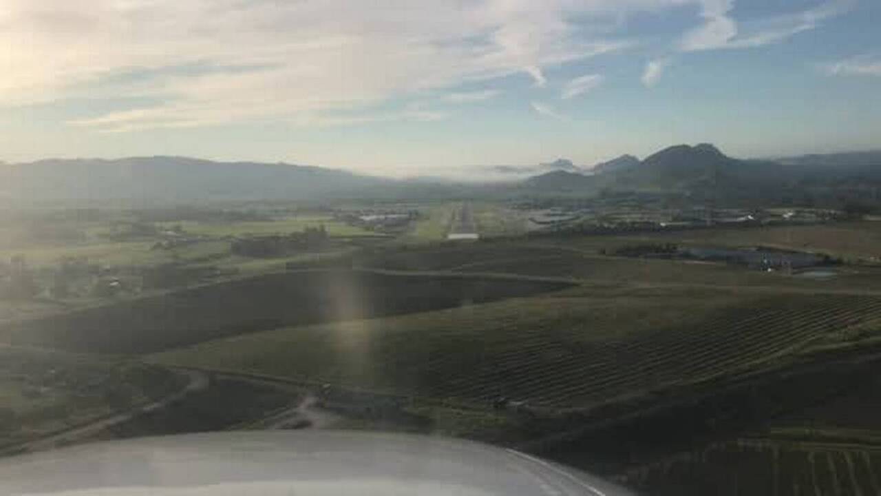 Ride along in the cockpit as a plane lands at SLO airport Myrtle