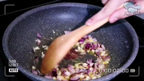 TasteHQ231 _ How to Cook Creamy Pork with Mushroom