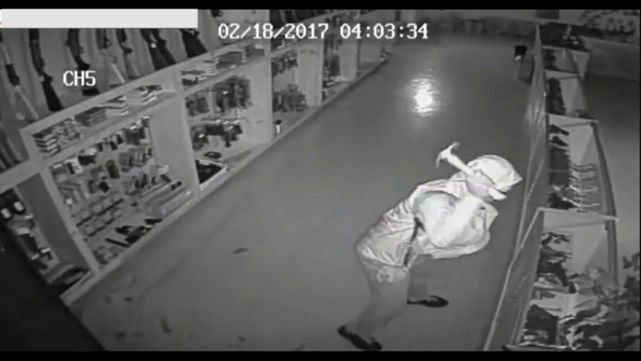 Guns Stolen In Pawn Shop Burglary Miami Herald