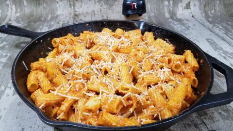 How to Make Vodka Rigatoni