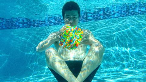 17x17 Rubik's Cube Underwater Solve (WORLD RECORD!)