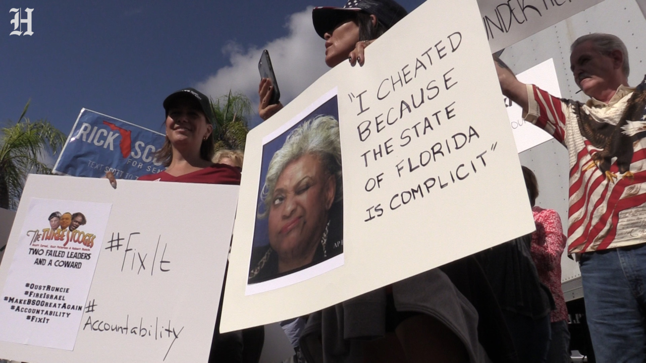 Florida Recount Protests At Broward Supervisor Of Elections Miami Herald 