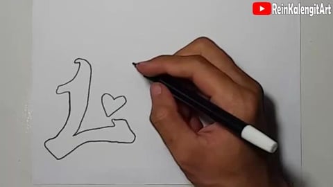 Drawing Graffiti text LOVE
