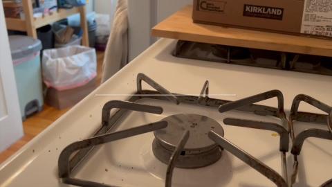Warming Tortilla's on a gas stove | San Francisco | Wedne...