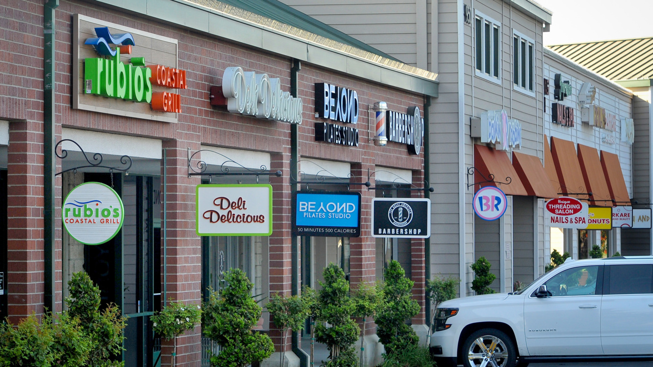 New stores in Trading Post shopping center at Herndon/Clovis Fresno Bee