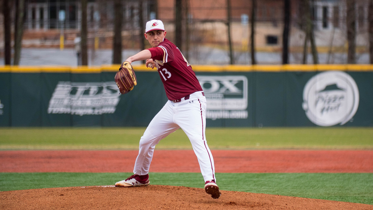 Seattle Mariners select George Kirby in first round of MLB draft