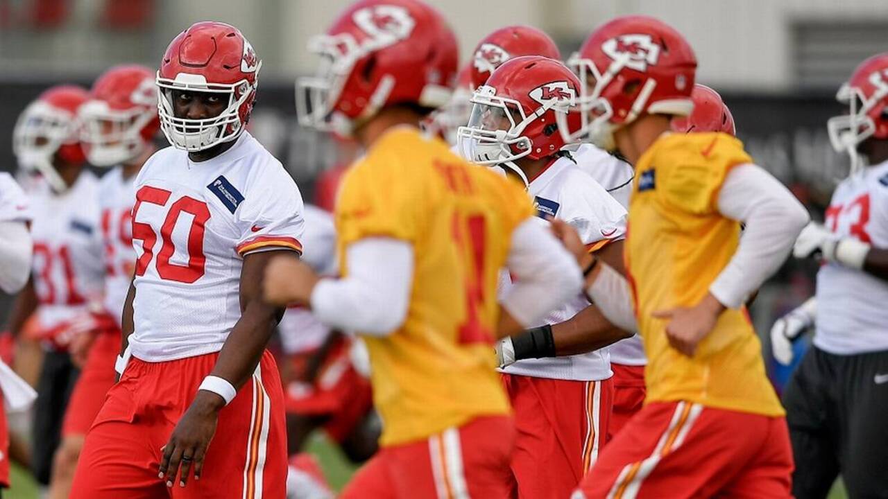 Introducing the Chiefs defense: Eric Berry, Marcus Peters, Justin Houston,  playmakers, playmakers, and more playmakers - Pats Pulpit