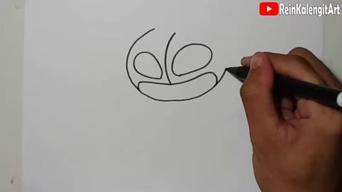 Drawing alien character graffiti