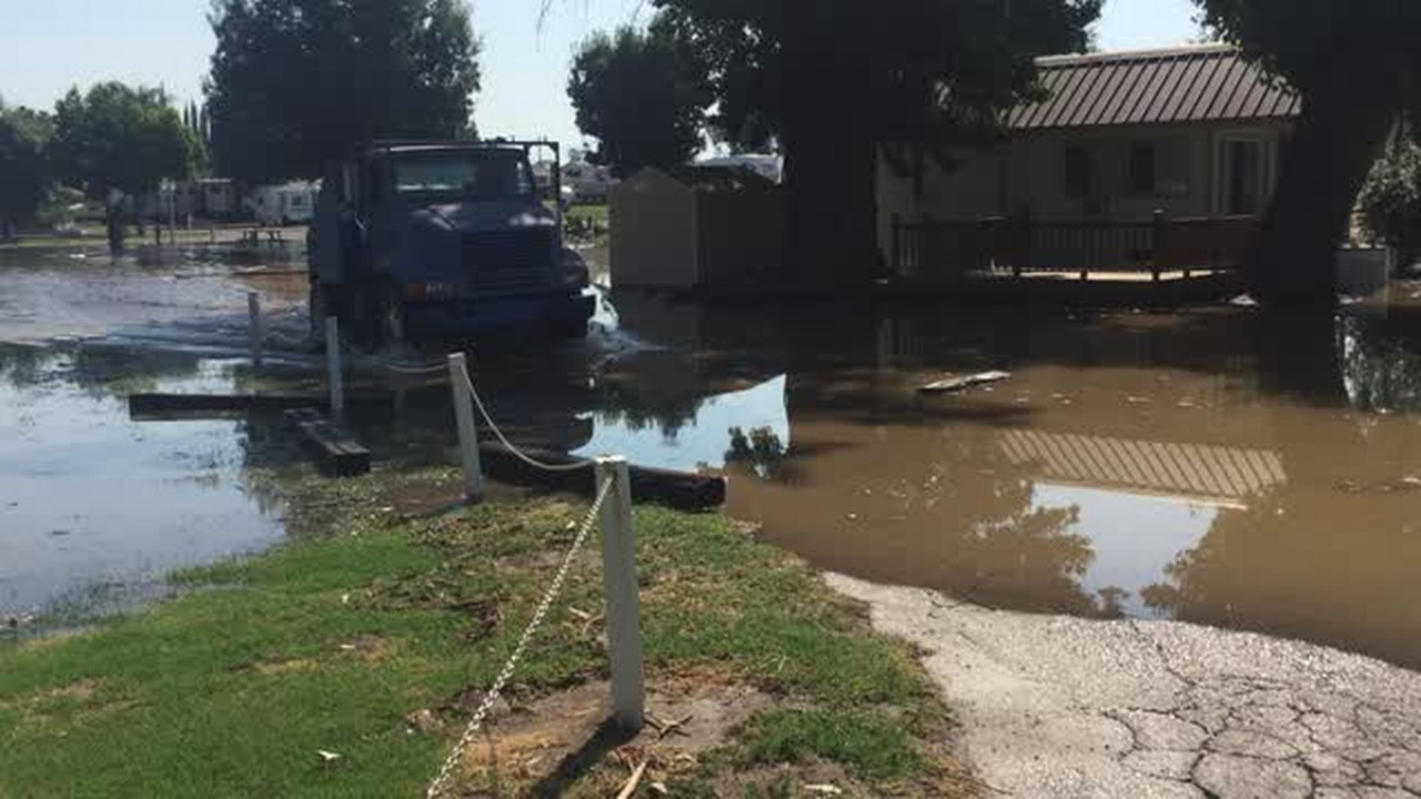 Kings River flooding sends water over Riverland Resort Raleigh News