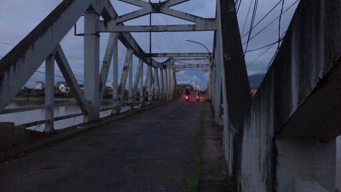 The ORIGINAL Mrs. Hong, Part I: Kampot, Cambodia | Phil M...