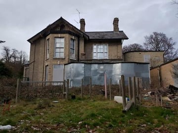 POV ABANDONED SCHOOL CLIMB and EXPLORE!
