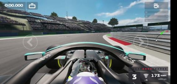 f1 mobile racing career mode-Mercedes-hungaroring 