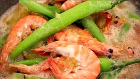 Sinigang na Hipon sa Kamias _ Pinoy Food _ Taste Buds PH