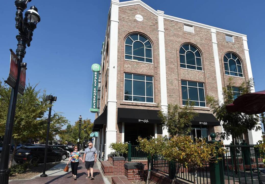 Old Town Clovis restaurants boutiques Fresno Bee