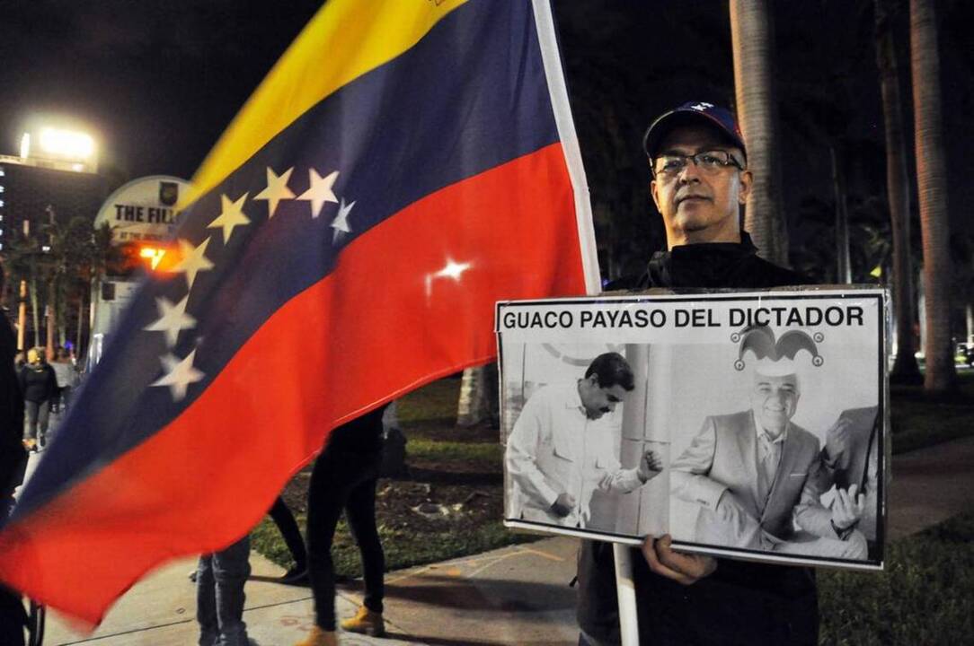 Gaitas venezolanas a ritmo de protesta en Miami. Repudian concierto de