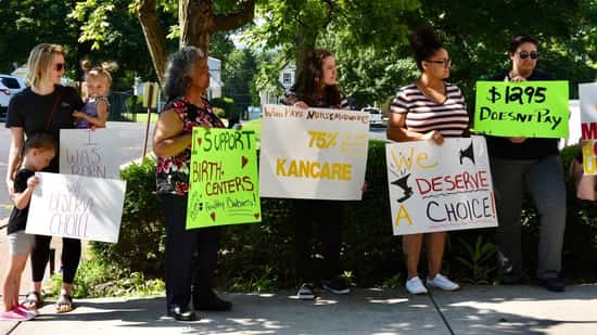 Kansas City area birth center closes, limiting options for women of color, moms in need