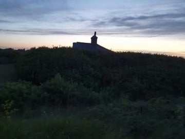 ABANDONED HOUSE MIDDLE OF NOWHERE 
