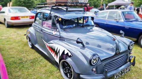 The Perfect Classic Car - The British MORRIS MINOR 1000 1...