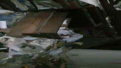 INSIDE SCARY ABANDOEND HOUSE... YIKES