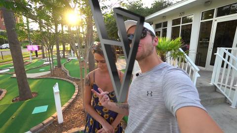 Back To Back Mini Golf Hole In One At This Awesome Mini G...