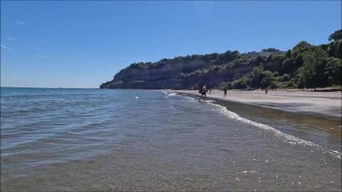 Virtual Walk - Shanklin Beach - Come Paddling In The Sea ...