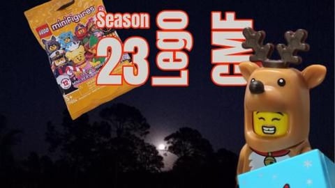 Series 23 Lego Minifigure Reindeer. 