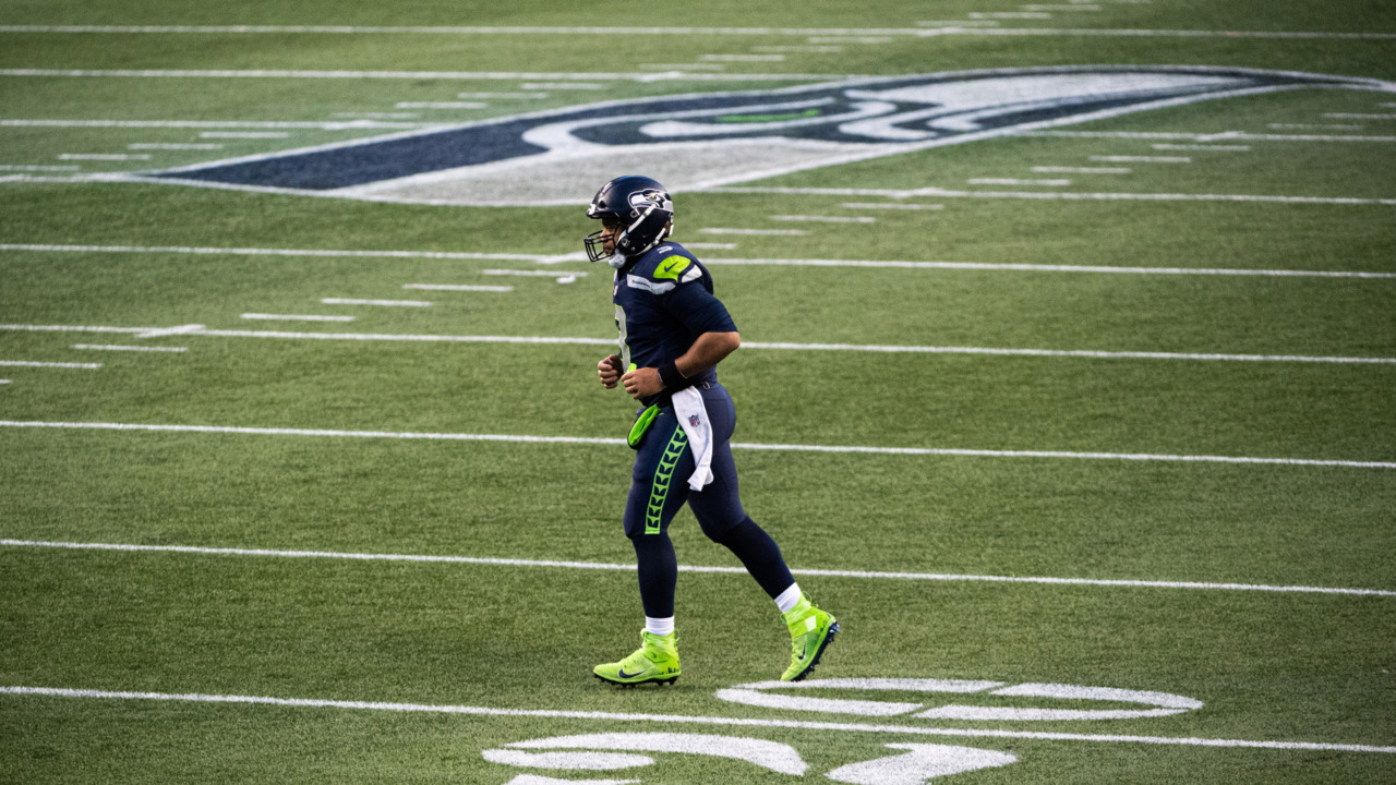 Seahawks commit to girls flag football