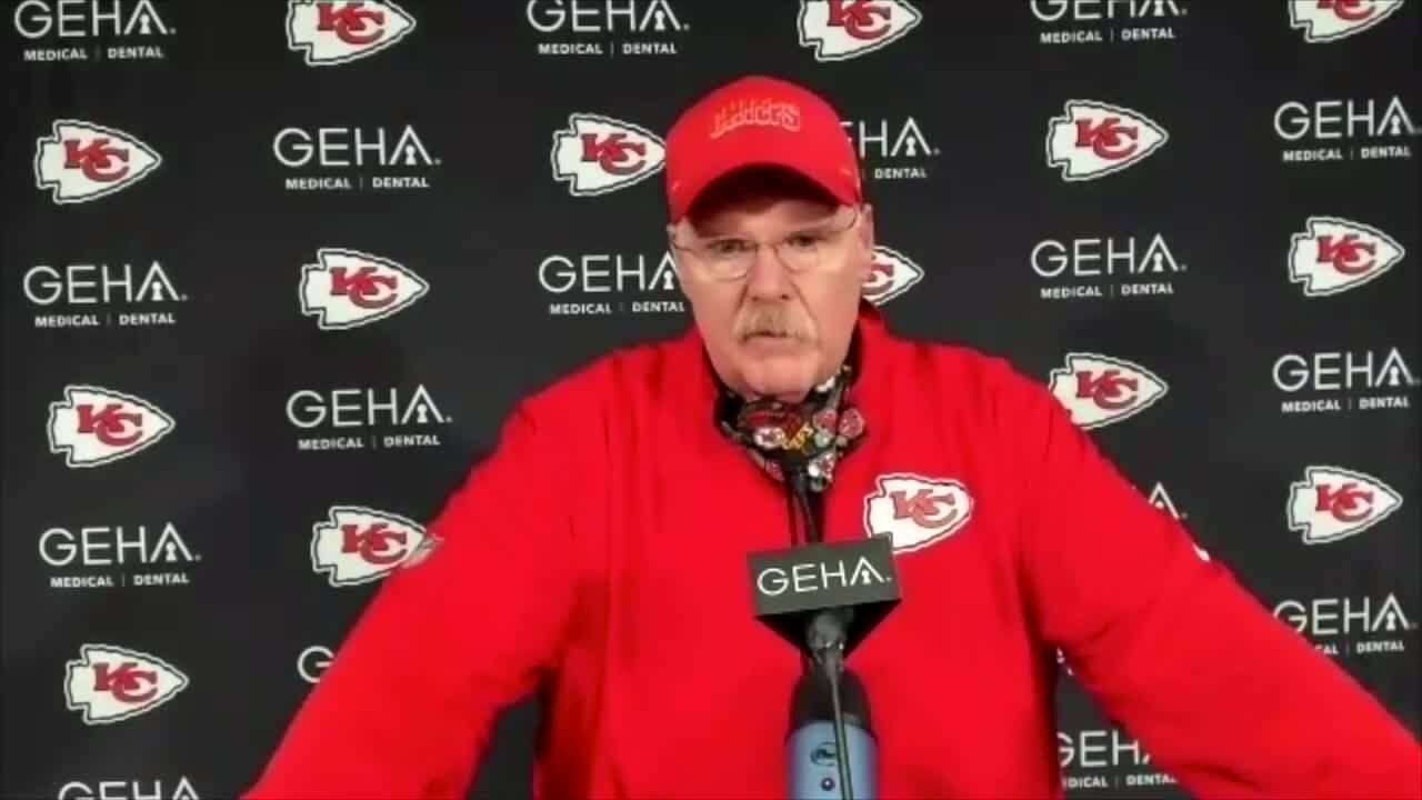 Chiefs – Texans: Andy Reid foggy face mask turned into jokes, memes