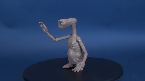 NECA Toys E.T. Galactic Friend E.T. Figure Review