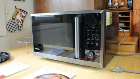 TOSHIBA Versatile Cooking Assistant Review |  It's Only F...