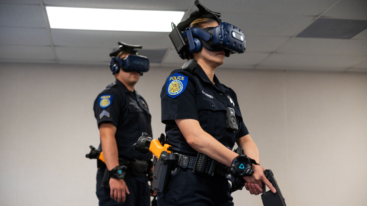 Sacramento Police Department's new virtual reality gear Sacramento Bee