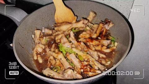TasteHU260 _ Adobong Chicken Feet