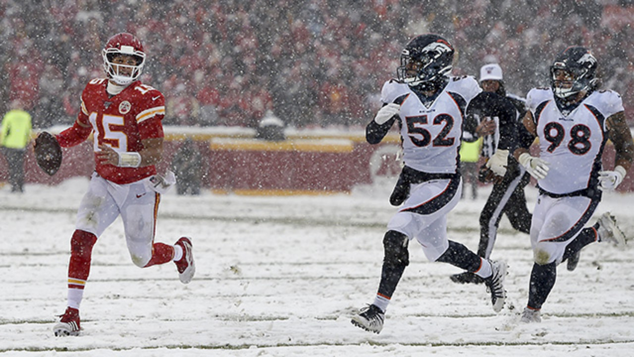 Kansas City Chiefs cruise to win over Denver Broncos in blizzard 